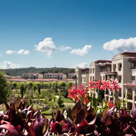 Üdülőközpont Life 4*